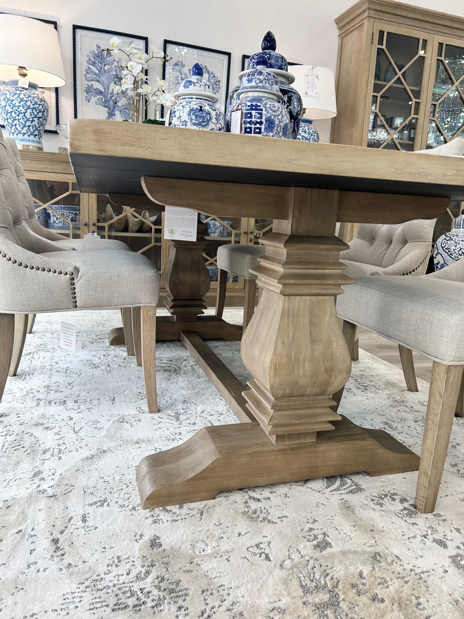 halland dining leg