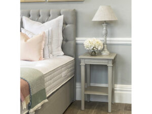 Gustavian Nightstand in Chalk Grey