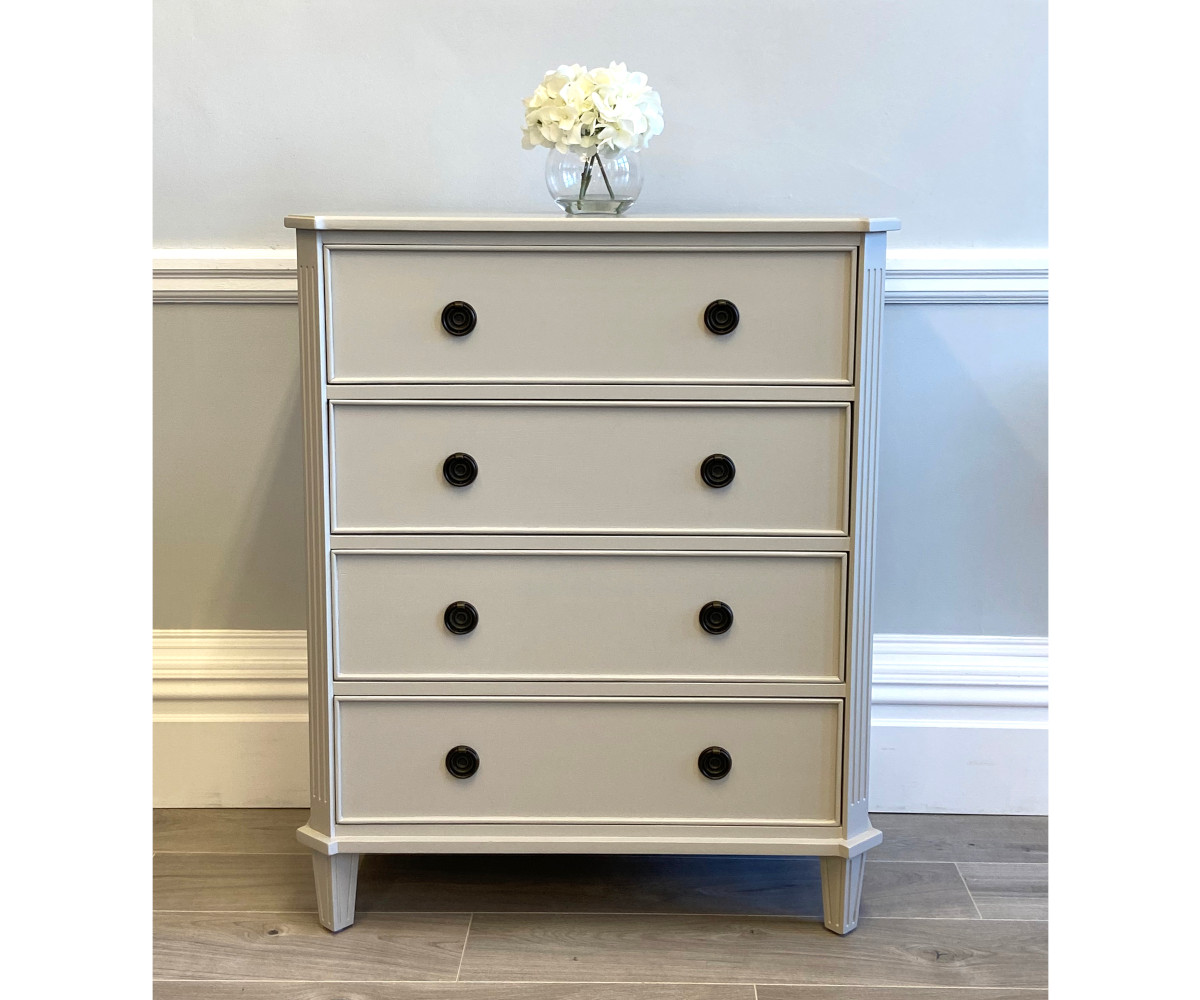 Anna Chest of 4 Drawers in Chalk Grey