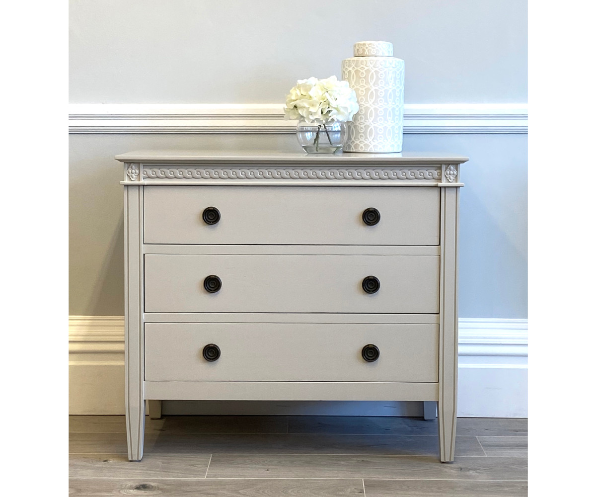 Gustavian Chest of 3 Drawers in Chalk Grey