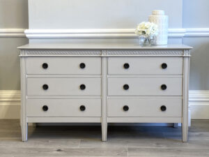 Gustavian 6 Drawer Sideboard in Chalk Grey