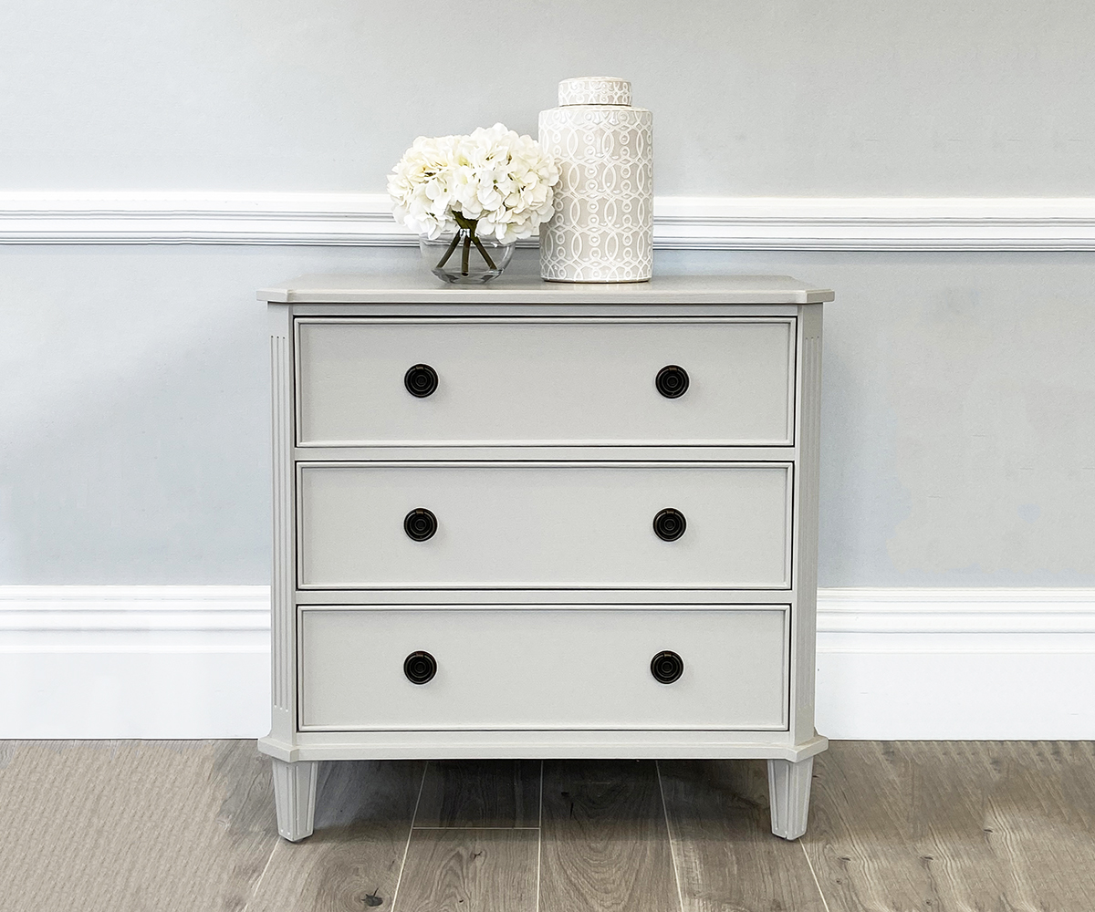 Anna Chest of 3 Drawers in Chalk Grey