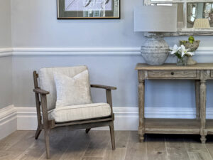 Henrick Armchair in Linen