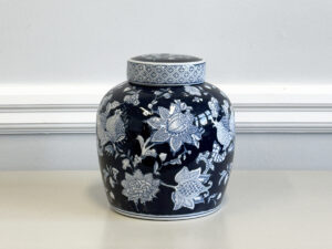 8.5" Antibes Jar with Lid