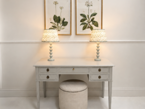 Gustavian Oak Desk in Chalk Grey