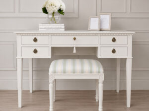 Gustavian Oak Desk in Chalk Grey