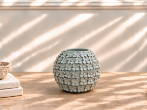 Small Daisy Vase